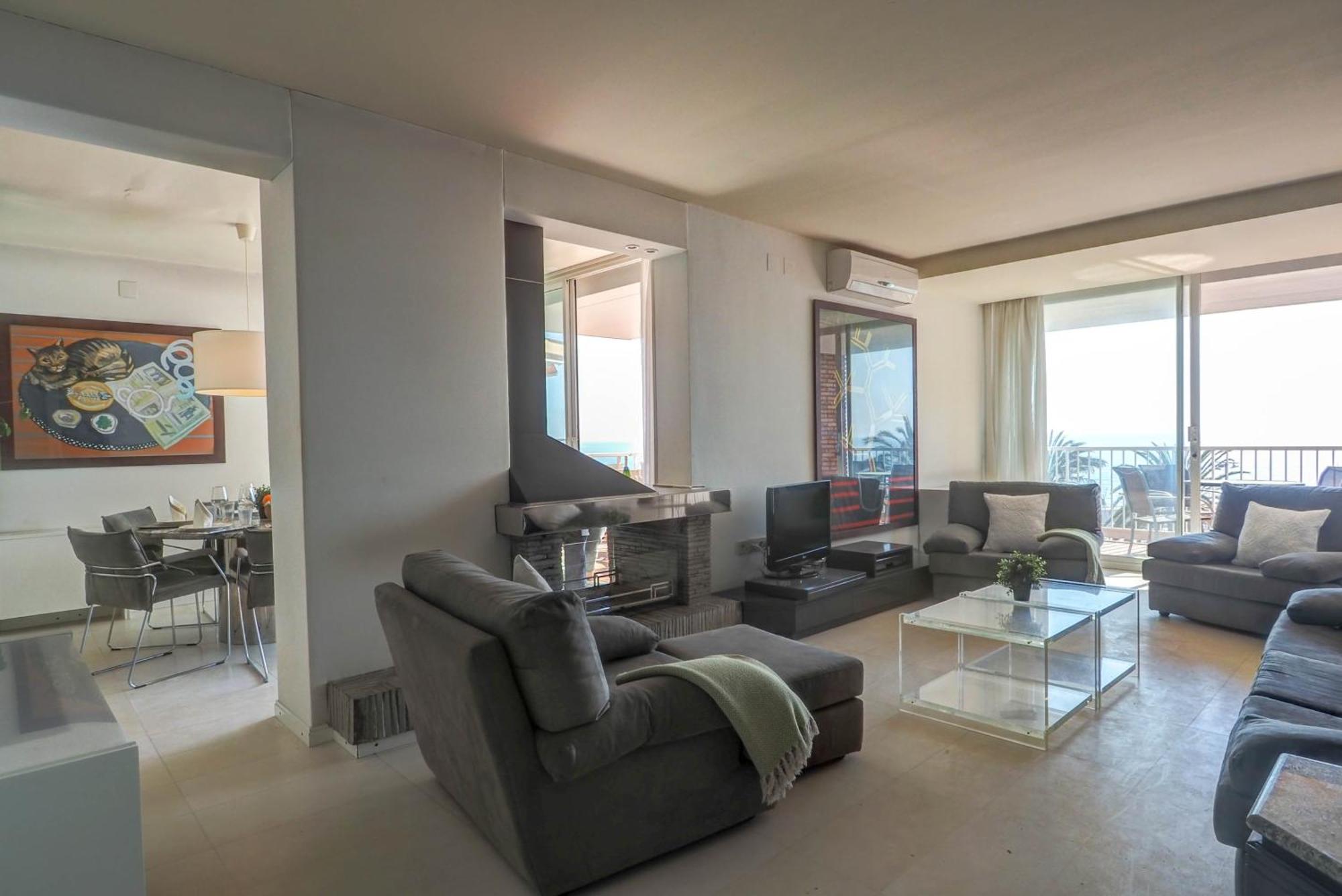 La Gioia 2 By Hello Homes